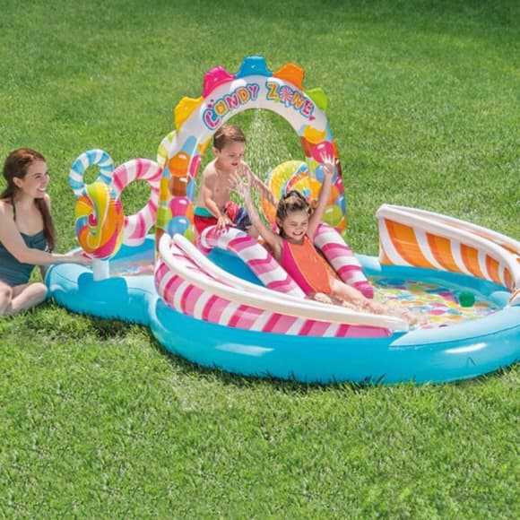 Дитячий надувний ігровий центр "Територія солодощів" 57149 з гіркою