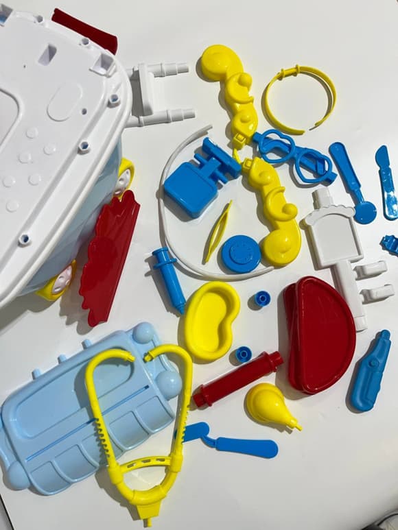 Ігровий набір Лікар Bambi 922-98, 23 предмети