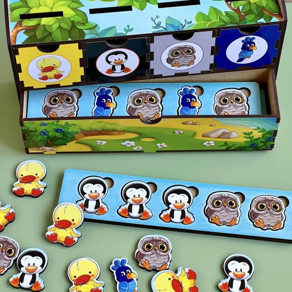 Дерев'яна настільна гра "Птахи" Ubumblebees (ПСД167) PSD167 сортер-комодик