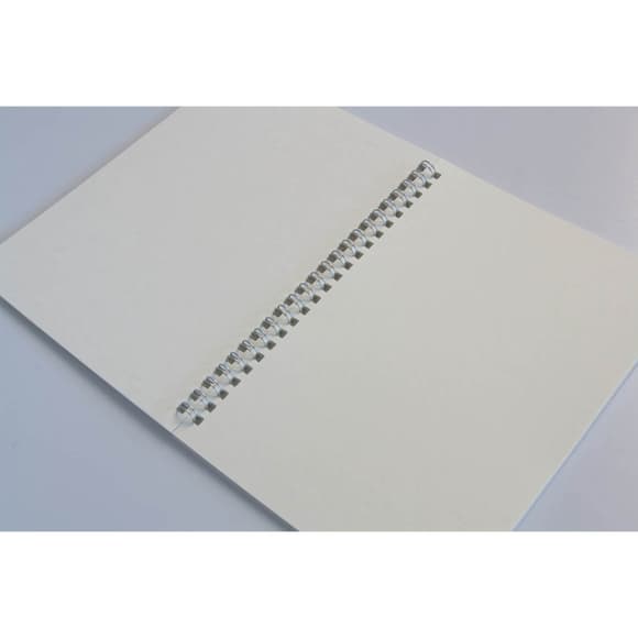 Скетчбук "Втілюй свої мрії" 13103-KR з кремовими листами, А5, на спіралі