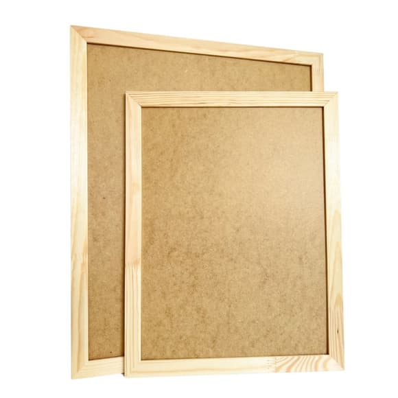 ДВП шлифованное с багетной рамкой 17034 20х30 см