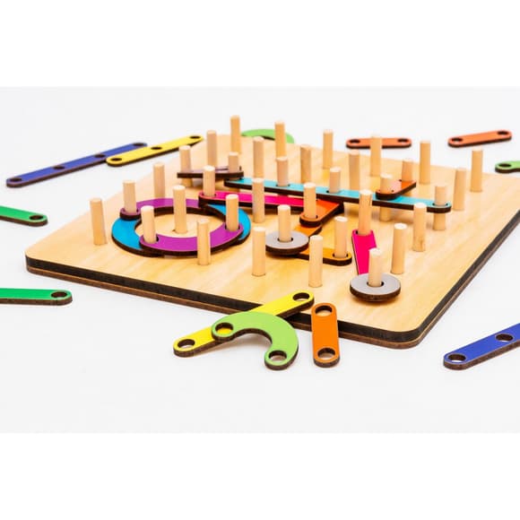 Геометрическая развивающая "Доска Монтессори" Puz-27260, 56 комбинаций