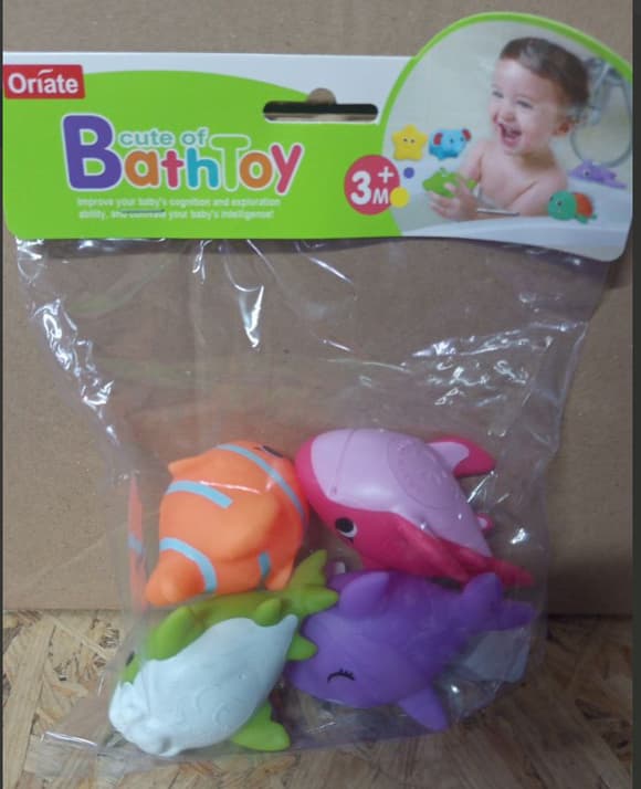 Дитячі іграшки для купання "Акули" SQ22013-5 набір 4 штучки, від 6 см