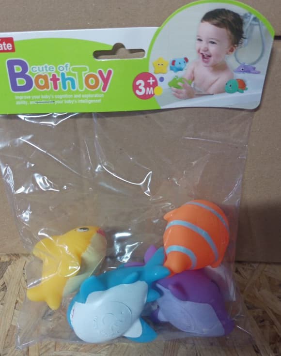 Дитячі іграшки для купання "Акули" SQ22013-5 набір 4 штучки, від 6 см