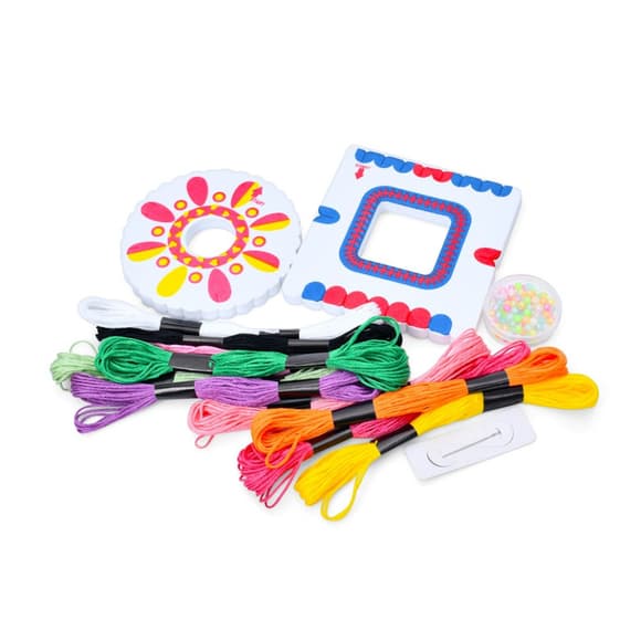 Детский набор творчества "New babylon" 11888C нитки 10 штук 10 цветов