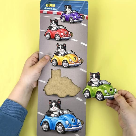 Дерев'яний дитячий сортер "Гонщики більше - менше" (ПСД298) PSD298