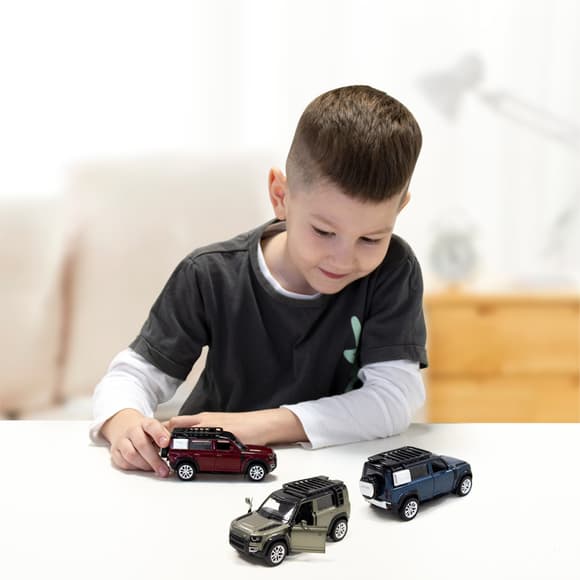 Детская автомодель LAND ROVER DEFENDER 110 TechnoDrive 250289 зеленый