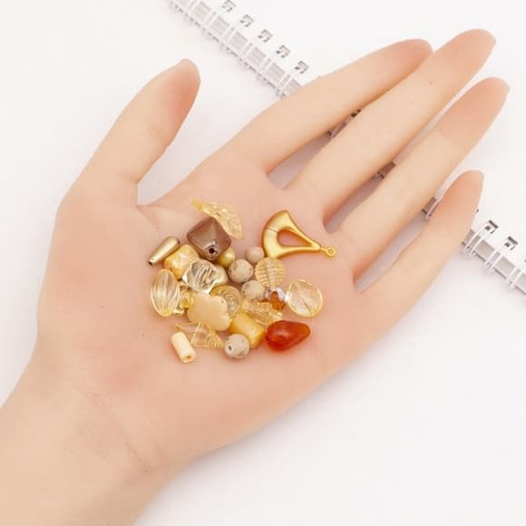 Декоративные бусинки для творчества Бомбей Dom Busin УТ100014223 в упаковке 135 шт