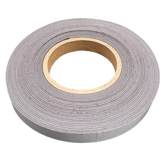 Магнітний вініл з клейовим шаром MVK20х1.3 розмір 20х1,3 мм 10,5 метрів