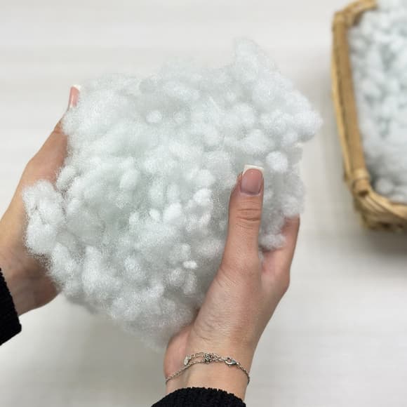 Наполнитель холлофайбер CY07_1334_11151 для игрушек и подушек, M, 1 кг, белый