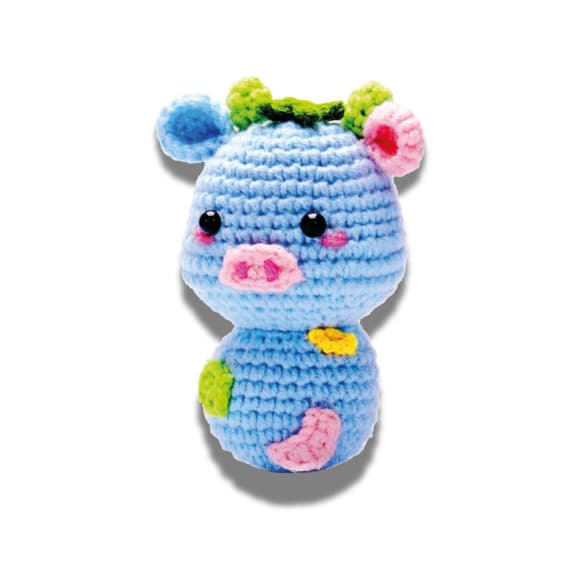 Набор для вязания игрушки крючком "Синяя корова" NBV6 наполнитель, игла для сшивания