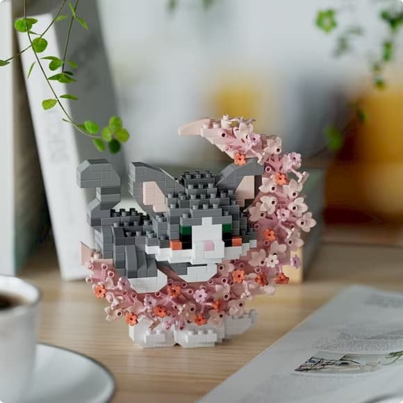 Дитячий конструктор Сірий кіт 8978 серії "Cute Moon", 514 деталей