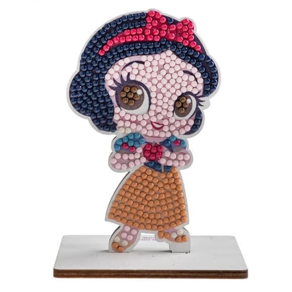 Набор для творчества "Белоснежка" Crystal Art CAFGR-DNY003 на подставке